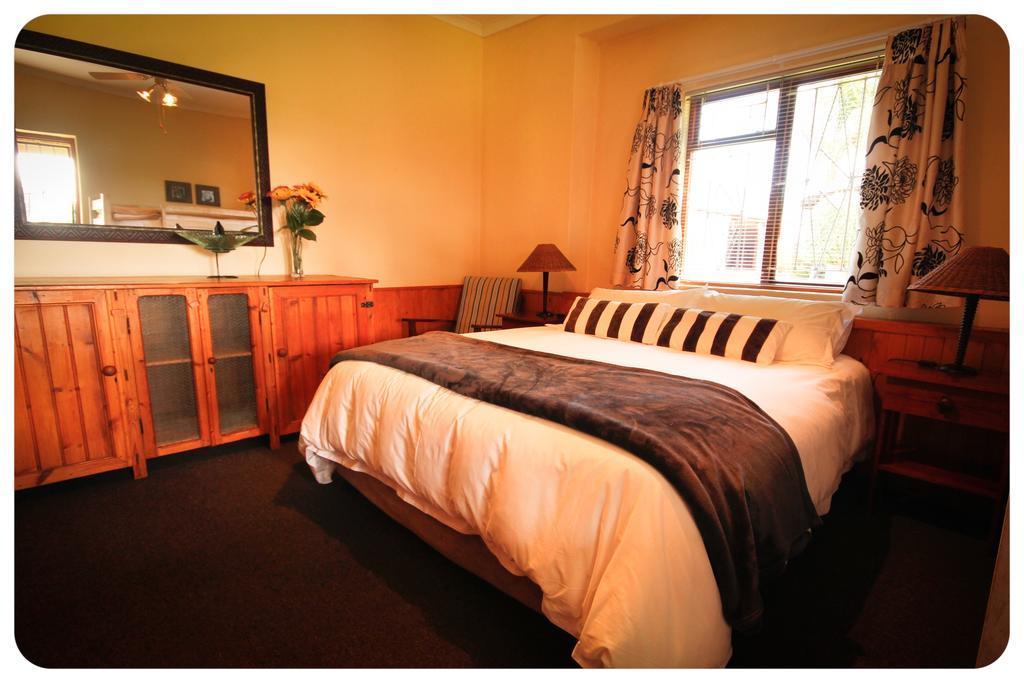Melkboom Guest Farm Villa Heidelberg  Bagian luar foto