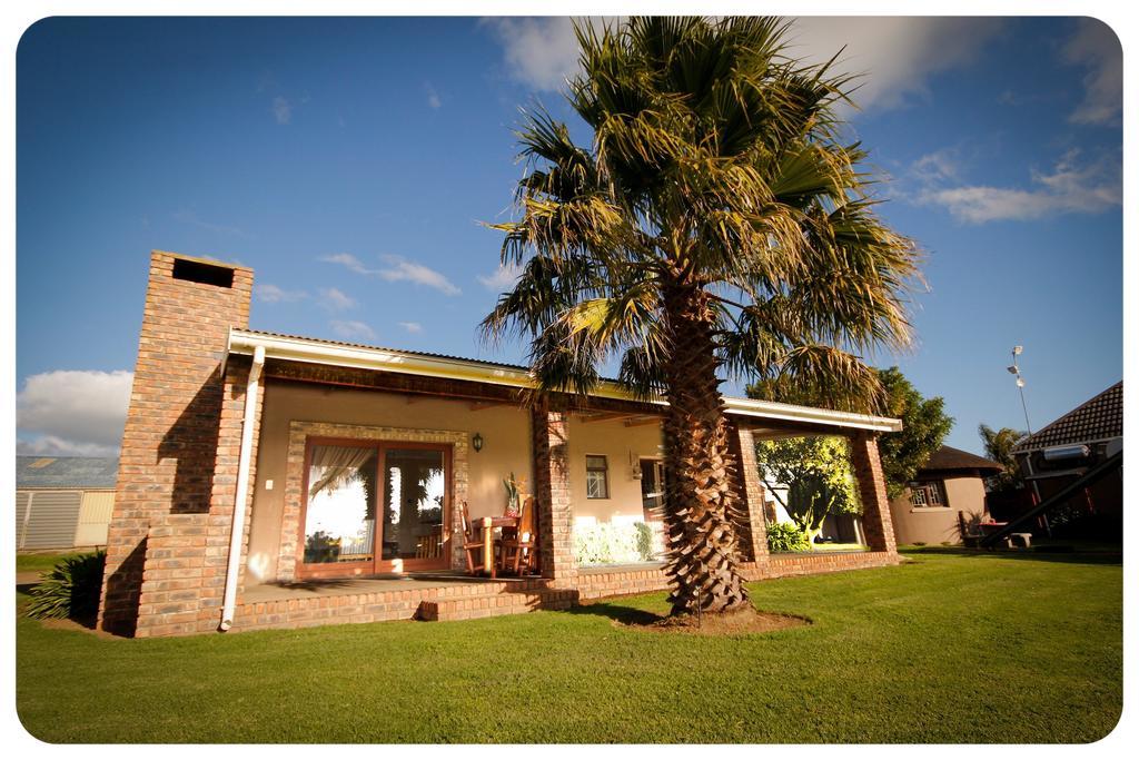 Melkboom Guest Farm Villa Heidelberg  Bagian luar foto